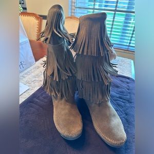 Minnetonka moccasin 10 brown suede boots mid calf 3 layer fringe shoes southwest